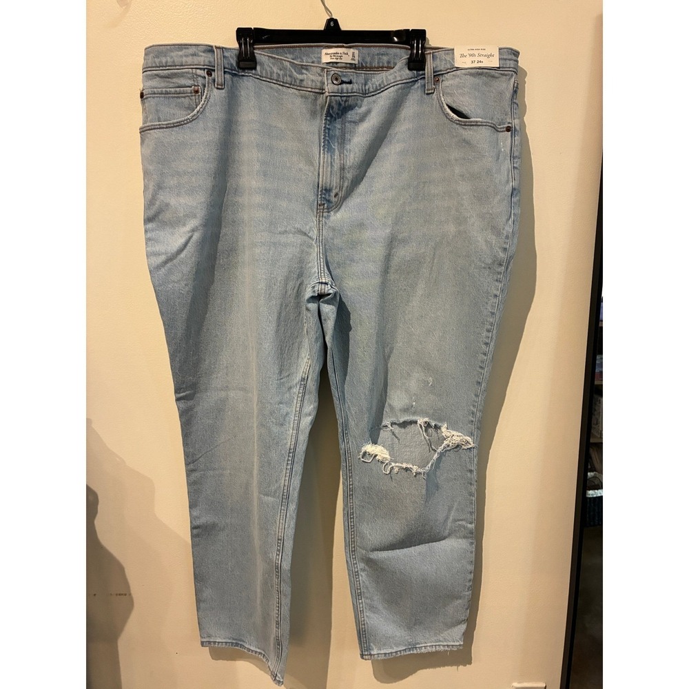 NWT Abercrombie & Fitch The 90s Straight Ultra High Rise Distressed Jeans 37 24R